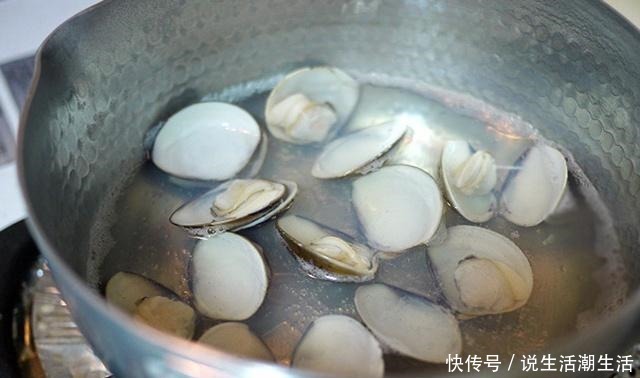 蒜末橄榄油|懒人晚餐,营养美味的意大利海鲜面,简单易学,做了两碗都不够吃