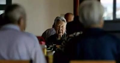 养老|“用养孩子的钱养老”,我国首批丁克已逾60,他们现在过得如何