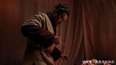 肉汤|三国猎户为讨好刘备,竟将妻子做成肉汤,曹操评价六个字一针见血