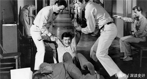  们对精神|女记者装疯潜入精神病院，体验“黑暗”10天，被救出时已失去笑容