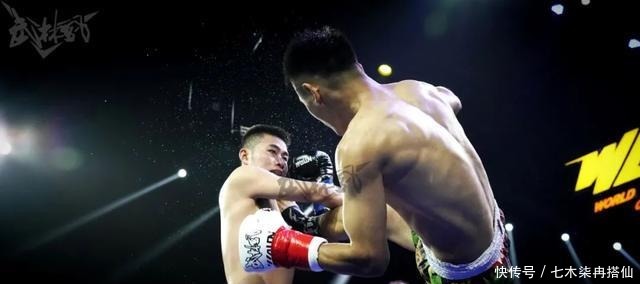 记录|记录精彩瞬间!中国超级新人王赛65KG四强即将决出