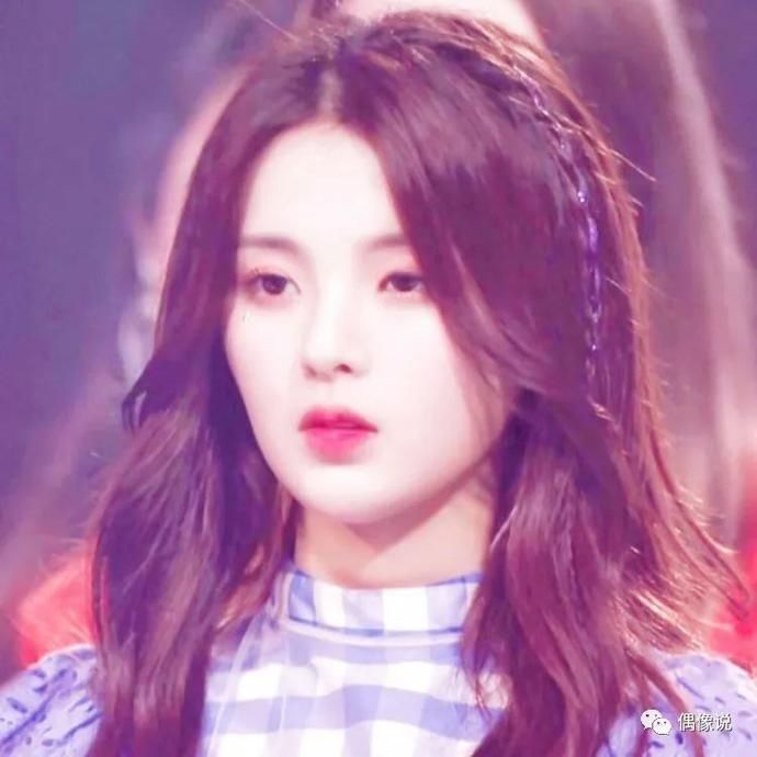 炙热的我们|晋级却不开心孟美岐愣住,杨超越被迫鞠躬,《炙热》有剧本实锤