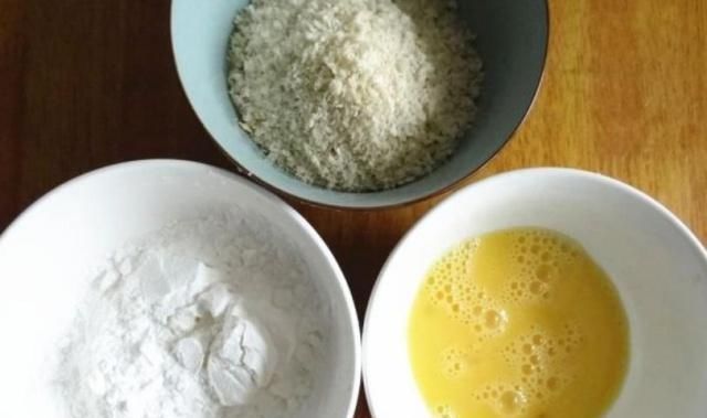 炸鸡|炸鸡排用“面粉”还是“淀粉”多加一步香酥美味,比外边好吃