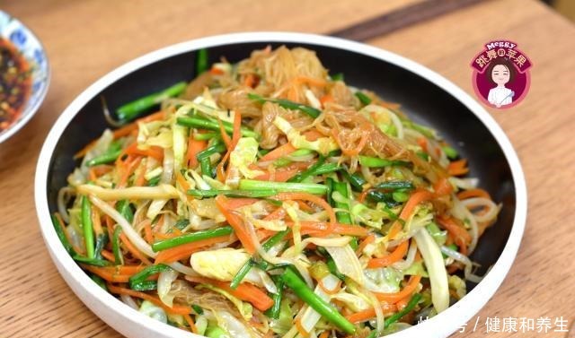 家宴|我家中秋午餐家宴8菜1汤,满满一桌很实惠,第4道经典传家菜