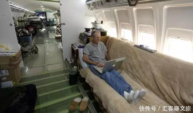  改成|69岁老人逃离城市，将报废飞机爆改成三室一厅山景房！