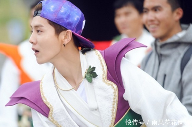 颜值|跑男为证颜值高而剪寸头,鹿晗帅气,蔡徐坤原形毕露,而他最真实