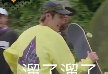 男友|各大金主上线抢王一博男友分赛场花絮 这可真是特别精彩的大戏呢