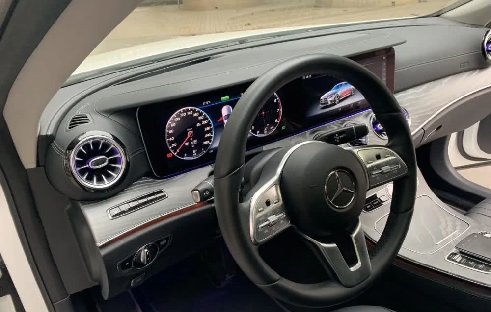 CLS3504MATIC80|评测奔驰CLS3504MATIC80万买台四缸的四门轿跑车到底“疯不疯”