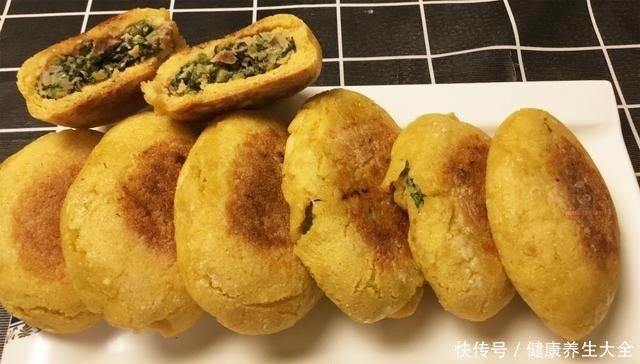 好吃|农家饭-萝卜缨子玉米菜饼子，粗粮养人，全家人都抢着吃！