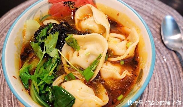  调料|不同地区吃饺子时，都会蘸哪些“调料”原来学问如此之大