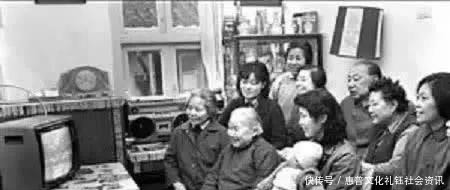 春节|老照片80年代过年的真实场景,看完我流泪了