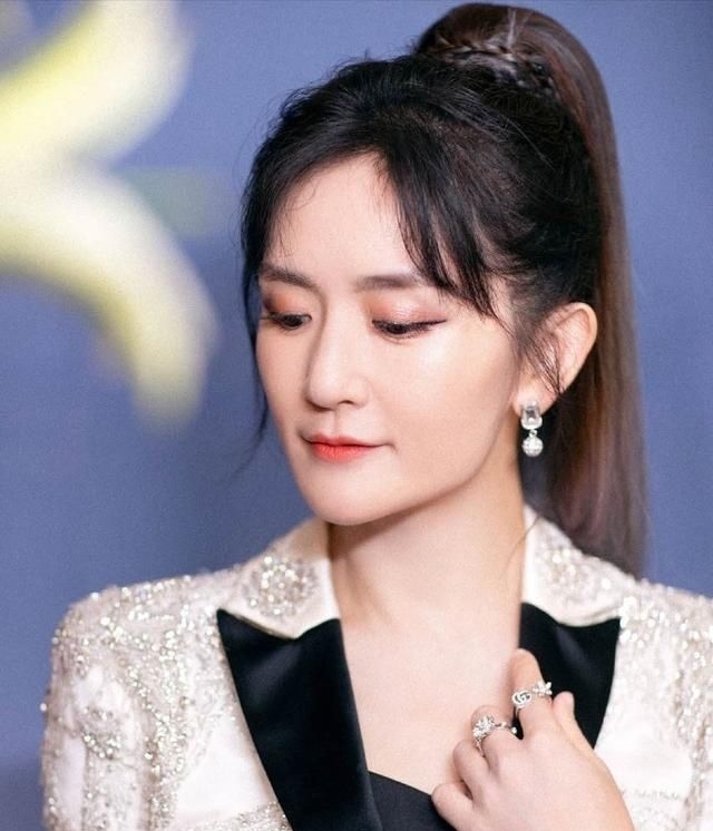  排名|《青你2》总决赛直播遭网友吐槽，其他选手真心服虞书欣排名吗？