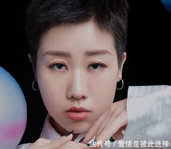 狂赞|Ella狂赞、Lisa尖叫,97年的她未免太飒了!