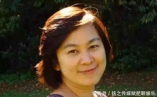 人生|23岁进外交部,49岁成新闻司女司长,自律的人生到底有多厉害?