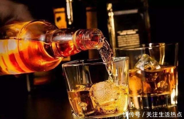 新手酒吧|你知道去酒吧怎么点酒吗一分钟教你伪装成酒场老手