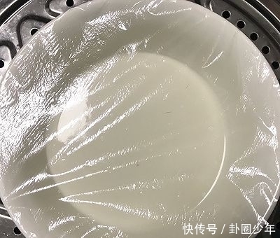  爆浆|#网红美食我来做#Q弹麻薯巧克力爆浆小蛋糕