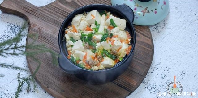 美味|拿它和豆腐一起炖,简直就是人间美味,啥调味品也不用放,照样鲜