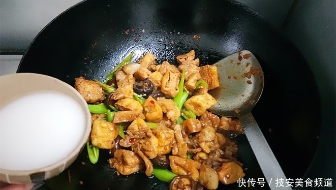  1茶匙|夏季多吃这食材，2块钱1斤，蛋白质含量高，鲜香解馋，比肉还香