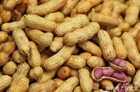 水煮花生|煮花生时,只会加盐就错了,记得多加3种调料,花生又香又入味