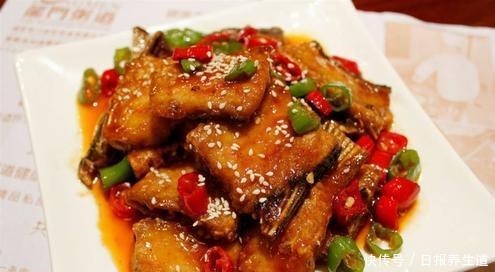 香酥|香酥鱼块,营养丰富,外酥里嫩,色泽金黄,看着让你食欲大开!