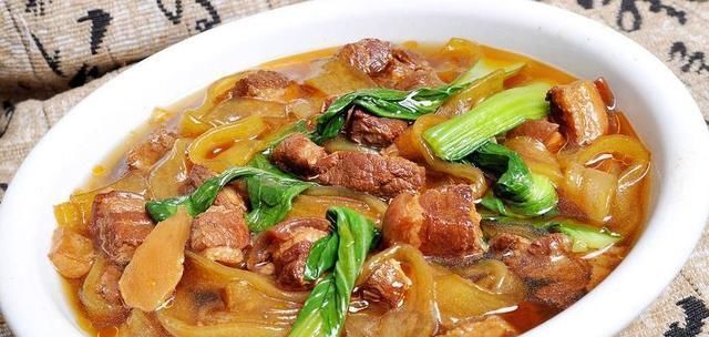 几种美食|南方人眼中的东北五大“硬菜”,吃过三种是吃货,都吃过的是行家