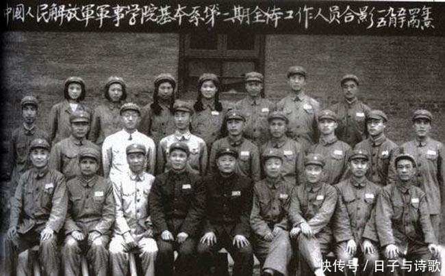 一大|此人名气不大, 救过两元帅一大将一少将, 遗体告别时哭倒一大片