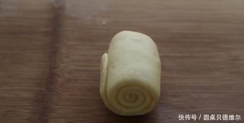 好吃|面粉特别的创意做法,加2个紫薯,比包子馒头都好吃,酥得直掉渣