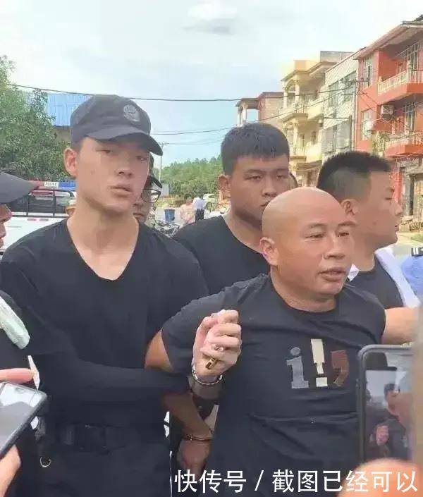  警犬的鼻子|曾春亮骑着摩托车被抓，那么他是如何得过警犬的追踪的？