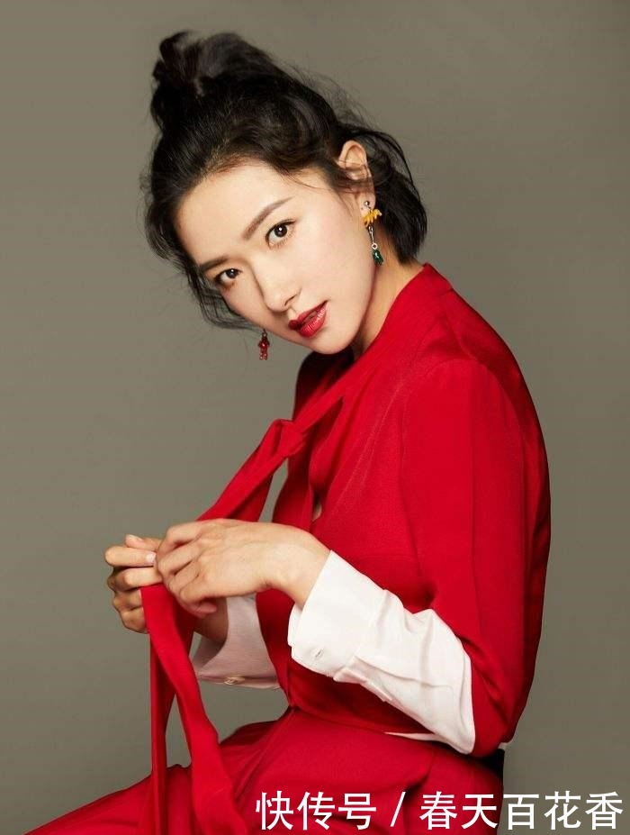  骨折|万茜车祸致粉碎性骨折，遗憾退出姐姐舞台