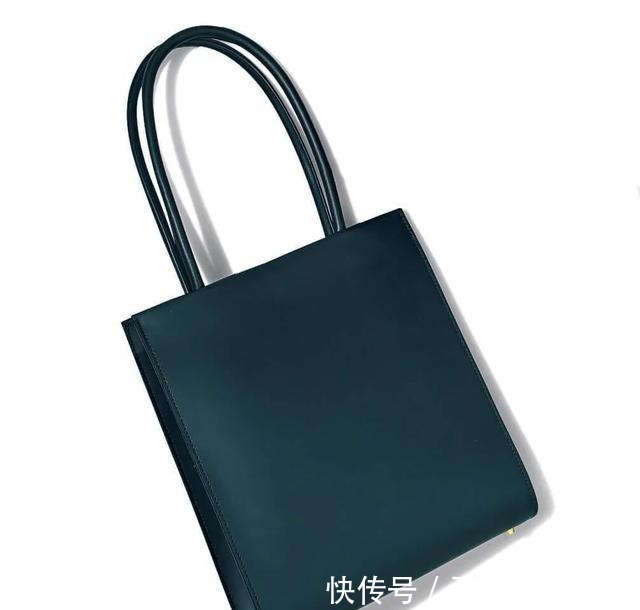 包包|日本杂志上的包包，为什么每一款都好想要！适合凹造型又很实用