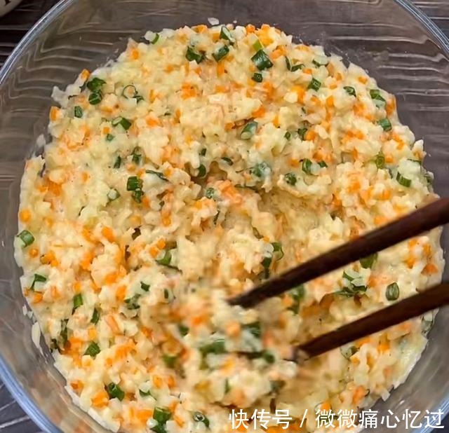 好吃|最简单的早餐蔬菜饼,手不沾面,营养好吃,几分钟就搞定