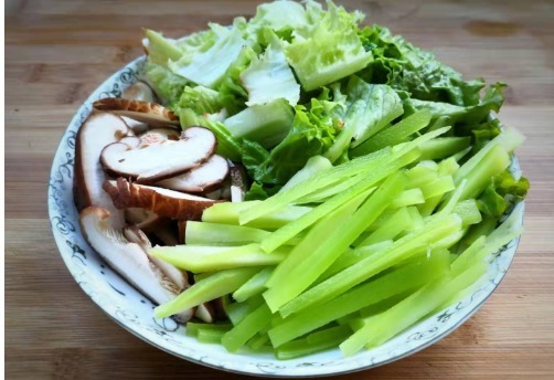  口感|这是豆腐皮最好吃的做法，口感软嫩，开胃下饭，营养不输大鱼大肉