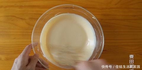 简单|超简单的巴斯克芝士蛋糕,芝士香味浓郁,口感非常细腻