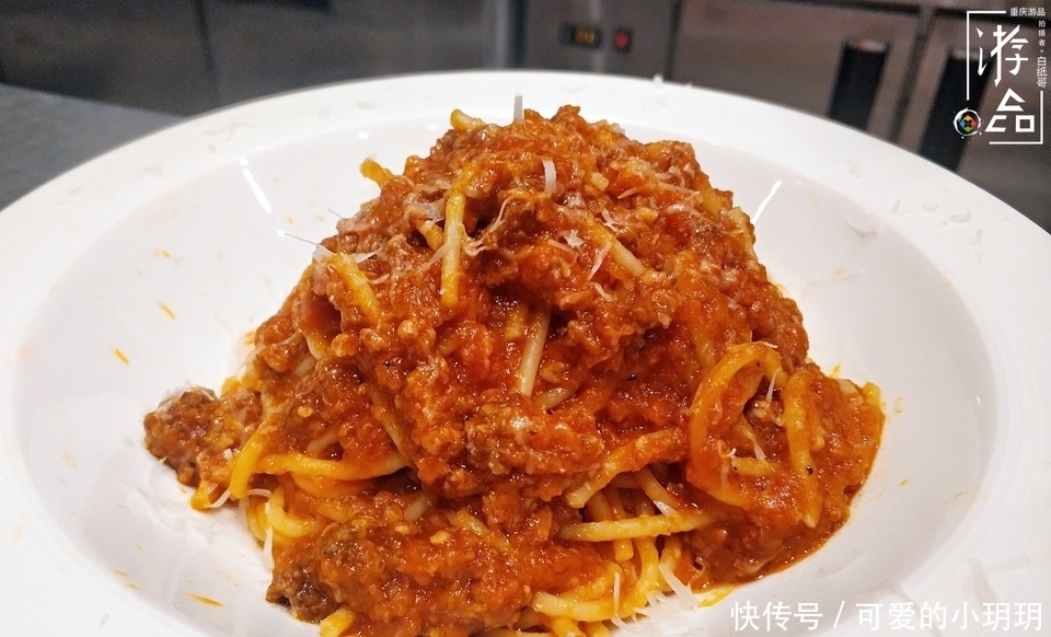 香肠|德国菜里只有香肠?这顿免费的肉食大餐,让我彻底改观