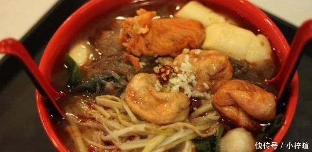 油条|吃麻辣烫时,女孩选了满满一大碗,价格却不到20元,老板:高手!