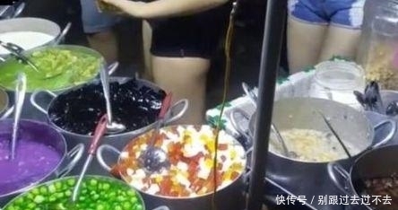 自助|90后“懒女生”卖自助饮料,23锅配料随便加,收入路人都眼红