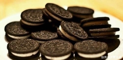 盗版|最成功的“山寨零食”,把正版“拍死”在沙滩上,盗版爆红全世界