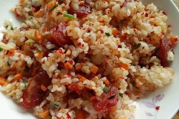  桃园建民牛|学会这样做土豆香肠炒饭，营养美味超好吃，孩子一次能吃一大碗