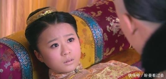 离奇|她10岁被康熙纳入后宫，入宫一年离奇去世，死后康熙三天不上朝