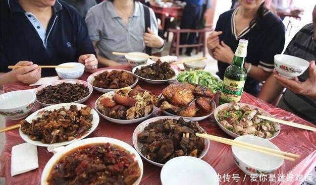 农村宴席|农村酒席才有的十大蒸碗,一桌300块分量管够,你们觉得如何?