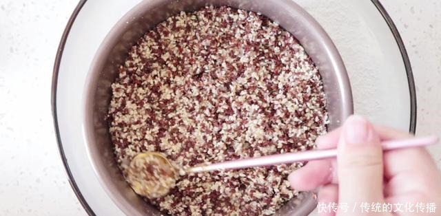 美白|不一样的养生美食——茯苓糕,口感松软Q弹好吃,健脾祛湿美白