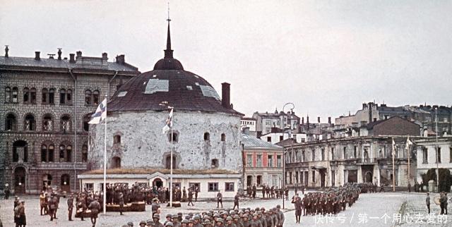 共和国|唯一建立两个社会主义政权的国家,人民生活富裕,但结局令人警醒!