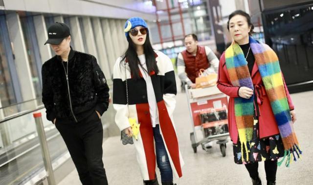  范冰冰|范冰冰又开始乱穿衣！身上堆了七八种颜色，真的不要学