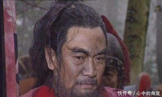 差距|夏侯惇的地位如此高，那他的武力是什么水平？和许褚差距有多大？