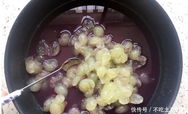 入适量|立秋后，这“果”要常吃，铁是核桃4倍，钙是牛奶3倍，补血益气！