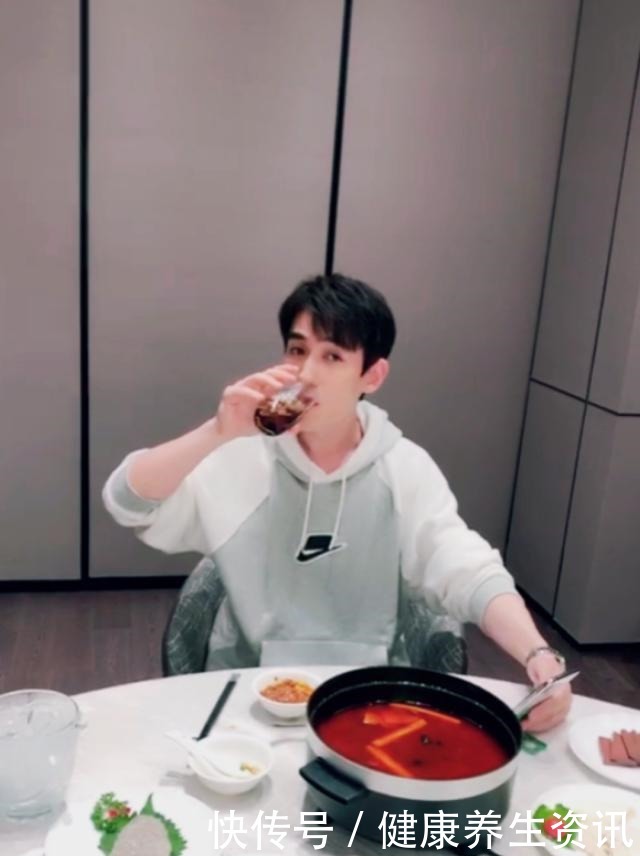 朱一龙|朱一龙与火锅的“爱恨情仇”