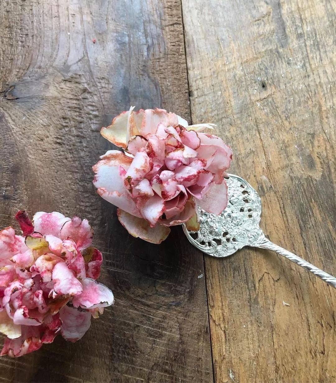 包袱蛋糕|脑洞太大韩国小姐姐晒神秘蛋糕,引百万粉丝每天催更太美了,每一张都让我流口水…