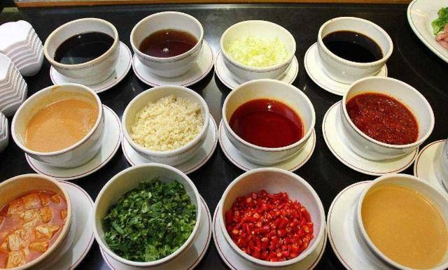 服务员|吃火锅时,专调这3种蘸料的人,服务员一看就是资深吃货