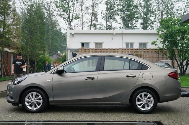 别克|曾月销量与大众桑塔纳齐平的别克凯越,现在为什么没人买了