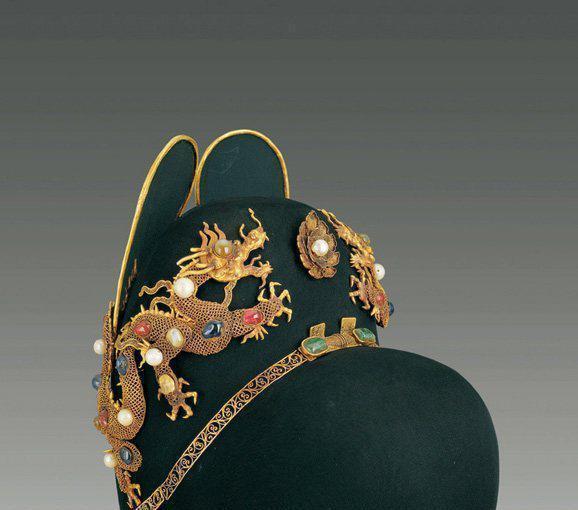 引发|明神宗帮助郑贵妃提高声望,一个小小举动引发大案